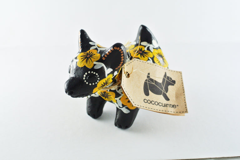 MINI COCOPRIMAVERA FLORES AMARILLAS BASE NEGRA